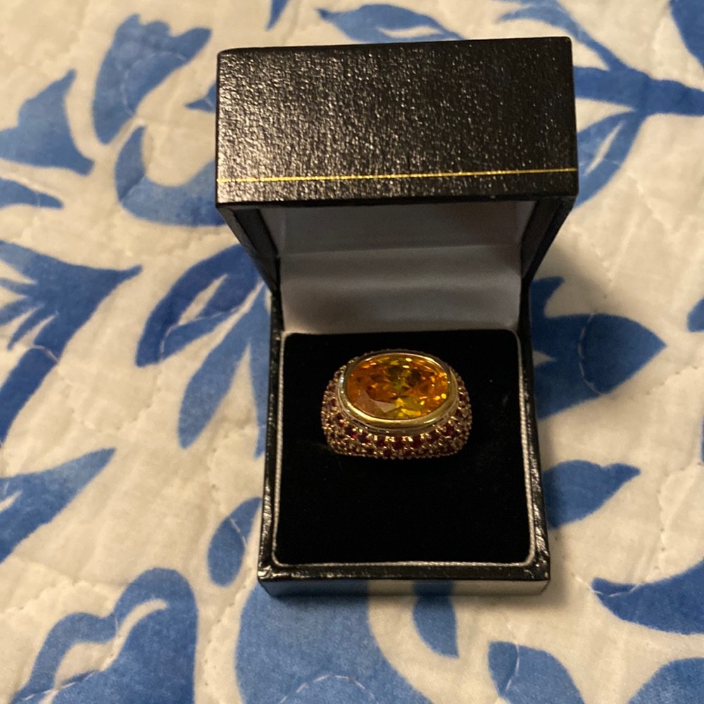 Beautiful costume jewelry topaz ring. Statement piece
